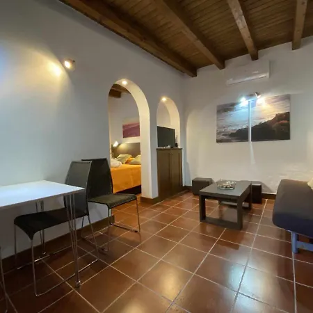 Апартаменты Estudio Con Jardincito Privado Barbacoa Y Piscina Кадис