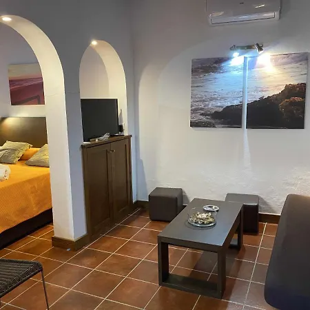 Estudio Con Jardincito Privado Barbacoa Y Piscina * Кадис