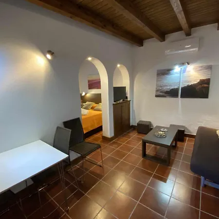 Апартаменты Estudio Con Jardincito Privado Barbacoa Y Piscina *