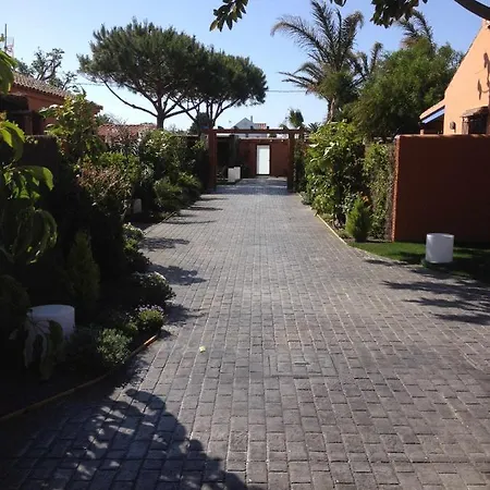 Апартаменты Estudio Con Jardincito Privado Barbacoa Y Piscina *